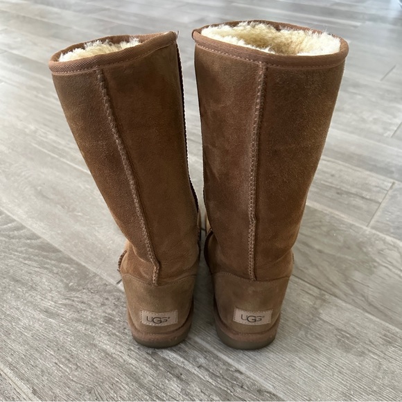 UGG Classic II Tall in Chestnut Suede - Picture 4 of 11